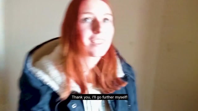 Сексуальный трах в подъезде: Проглотила сперму от первого лица